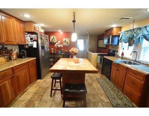 11 Fordham St, Springfield, MA 01104 photo 5