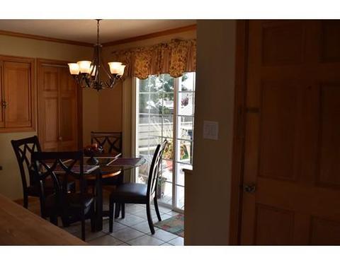 26 Montclair St, Springfield, MA 01104 photo 9