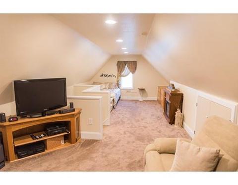 76 Lynn St, Everett, MA 02149 photo 28