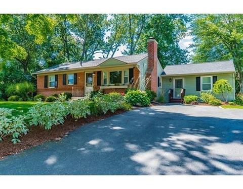 46 Melba St, Springfield, MA 01119 photo 3