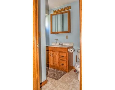 38 Bourne St, Palmer, MA 01080 photo 11