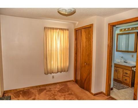 38 Bourne St, Palmer, MA 01080 photo 9