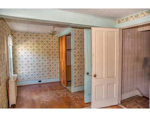 38 Bourne St, Palmer, MA 01080 photo 16