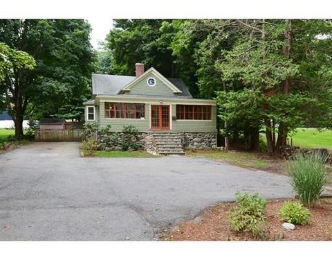 332 Maple St, Danvers, MA 01923 photo 2