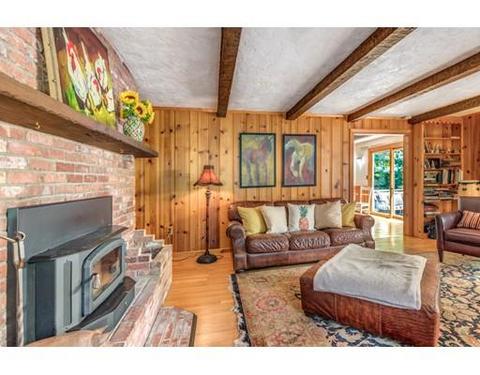 42 E Corning St, Beverly, MA 01915 photo 9