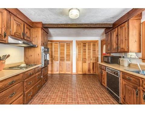 42 E Corning St, Beverly, MA 01915 photo 14