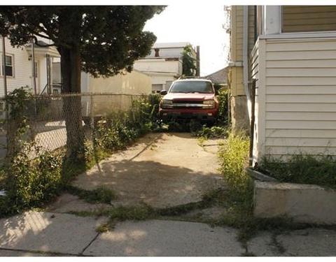 73 Wooley St, Fall River, MA 02724 photo 4