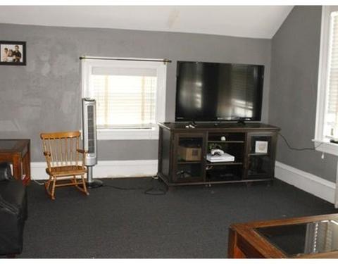 73 Wooley St, Fall River, MA 02724 photo 9