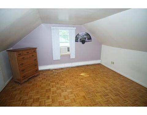 31 Strathmore St, Springfield, MA 01109 photo 14