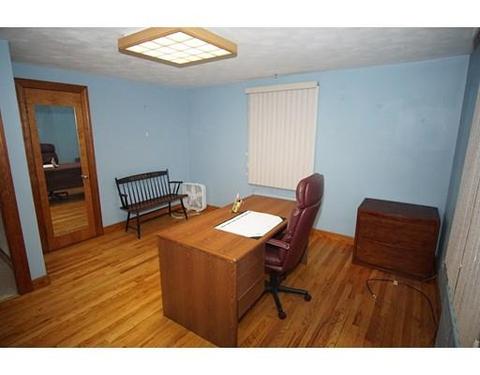 31 Strathmore St, Springfield, MA 01109 photo 12