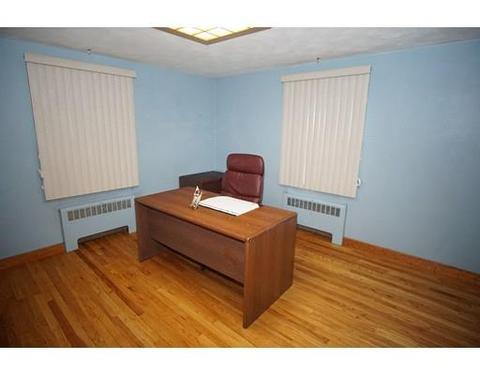 31 Strathmore St, Springfield, MA 01109 photo 11
