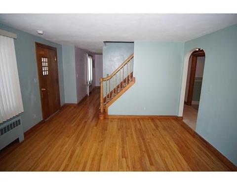 31 Strathmore St, Springfield, MA 01109 photo 10