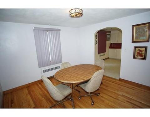 31 Strathmore St, Springfield, MA 01109 photo 7
