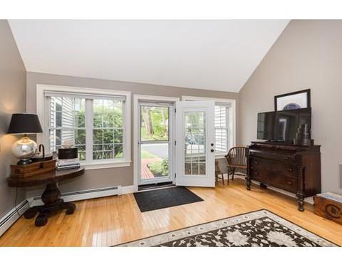 10 Hampton Falls Rd, Exeter, NH 03833 photo 6