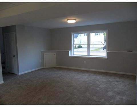 59 Maplewood Ave, Chicopee, MA 01013 photo 14