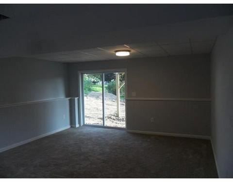 59 Maplewood Ave, Chicopee, MA 01013 photo 13