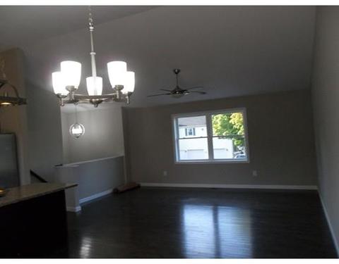 59 Maplewood Ave, Chicopee, MA 01013 photo 5