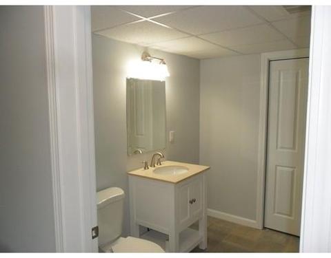 59 Maplewood Ave, Chicopee, MA 01013 photo 15