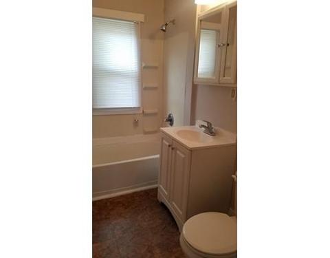 87 Edgewood St, Springfield, MA 01109 photo 5