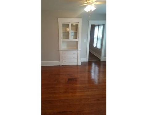 87 Edgewood St, Springfield, MA 01109 photo 3