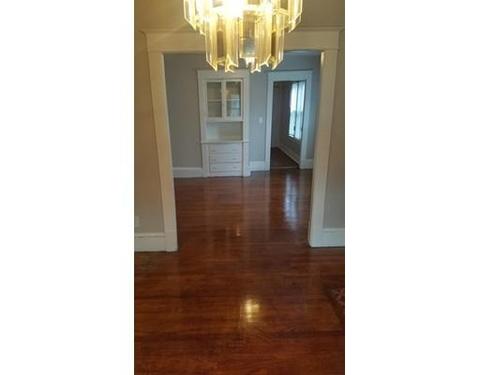 87 Edgewood St, Springfield, MA 01109 photo 2
