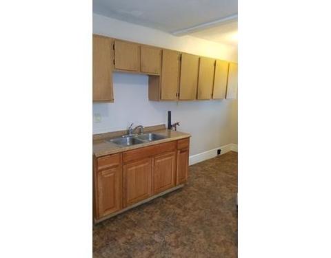 87 Edgewood St, Springfield, MA 01109 photo 4