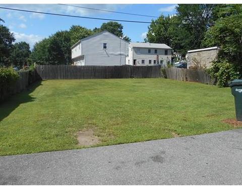 104 Bancroft St, Springfield, MA 01107 photo 28