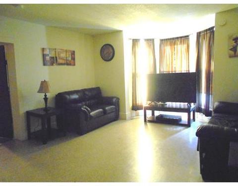 104 Bancroft St, Springfield, MA 01107 photo 4