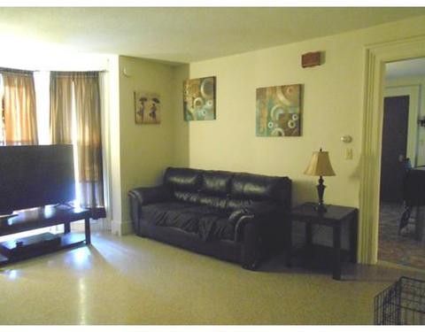 104 Bancroft St, Springfield, MA 01107 photo 3