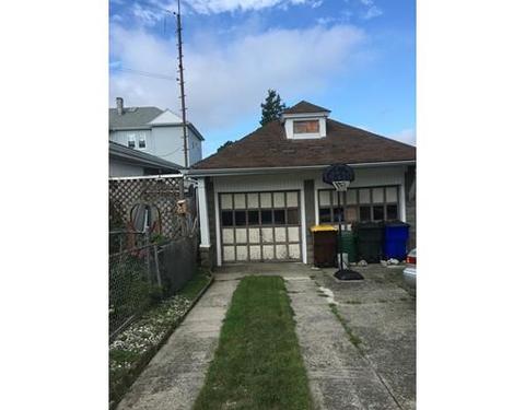 1223 Plymouth Ave, Fall River, MA 02721 photo 3