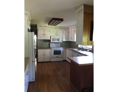 11 E Park Rd, Sterling, MA 01564 photo 4
