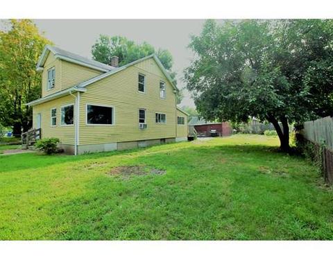 58 Haskin St, Springfield, MA 01109 photo 9