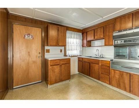 8 Burnham St, Gloucester, MA 01930 photo 16