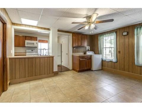 8 Burnham St, Gloucester, MA 01930 photo 2