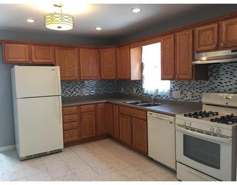 172 Vale St, Fall River, MA 02724 photo 3