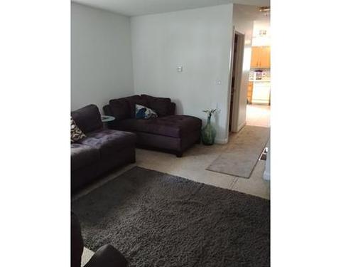 94 Mooreland St, Springfield, MA 01104 photo 3