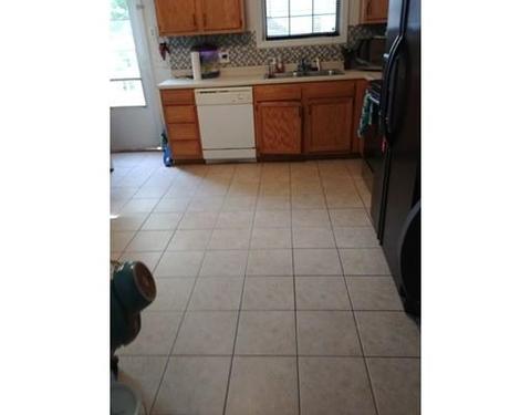 94 Mooreland St, Springfield, MA 01104 photo 5