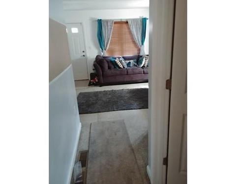 94 Mooreland St, Springfield, MA 01104 photo 4