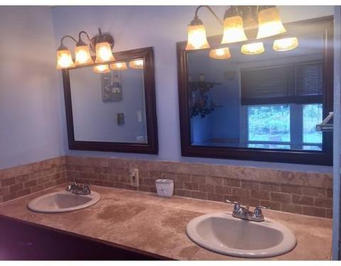 21 Loomis Ct, Chicopee, MA 01020 photo 8