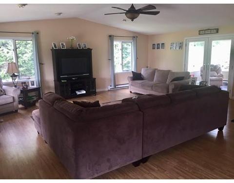21 Loomis Ct, Chicopee, MA 01020 photo 26