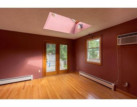 88 Plain St, Easthampton, MA 01027 photo 7