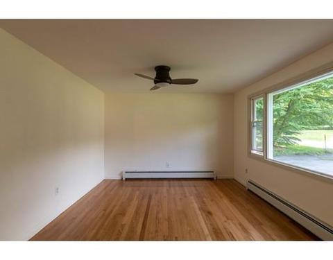 88 Plain St, Easthampton, MA 01027 photo 3