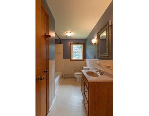88 Plain St, Easthampton, MA 01027 photo 9