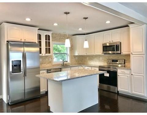 18 Picadilly St, Upton, MA 01568 photo 3