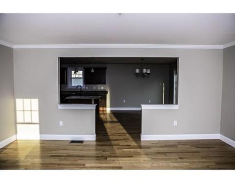 102 Laurel St, Fall River, MA 02721 photo 4