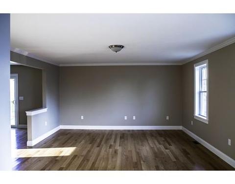 102 Laurel St, Fall River, MA 02721 photo 3