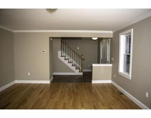 124 Laurel St, Fall River, MA 02721 photo 3