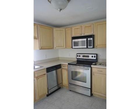 222 Stackpole St #15, Lowell, MA 01852 photo 8