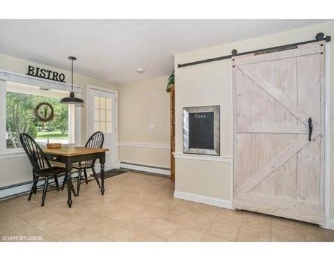 7 Surrey Ln, Barnstable, MA 02630 photo 3