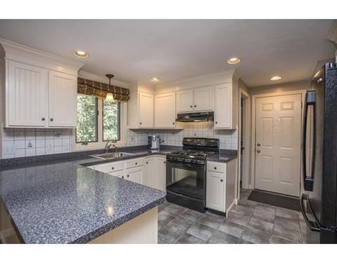 9 Danielle St, Norton, MA 02766 photo 5